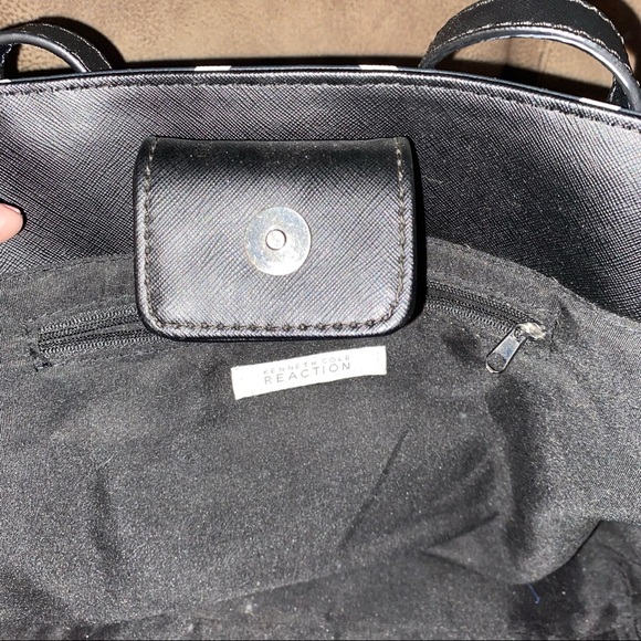 Kenneth Cole Reaction Tote - Picture 4 of 4